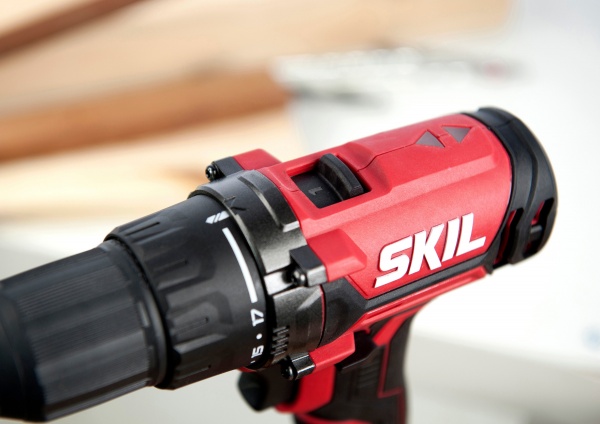 Шуруповерт акумуляторний SKIL DD1E3008CA