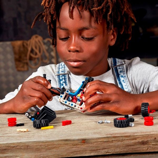 Конструктор LEGO Technic Міні-навантажувач з бортовим поворотом 42116