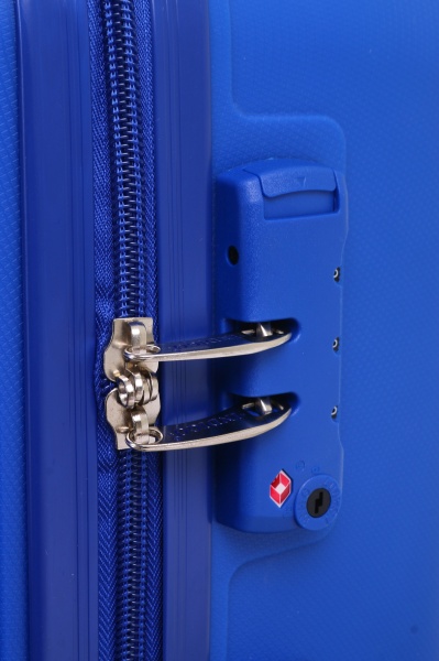 Чемодан 66 л синий XY22100 60х42х26 ABS 