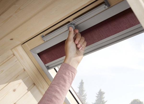 Вікно мансардне VELUX Оптіма 78х140 GZR MR08 3050B нижнє відкривання