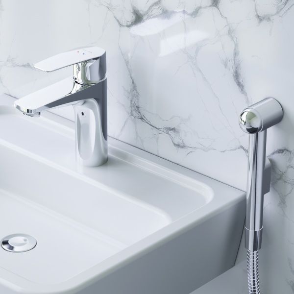 Смеситель для умывальника AM.PM с гигиеническим душем Gem F90E03000