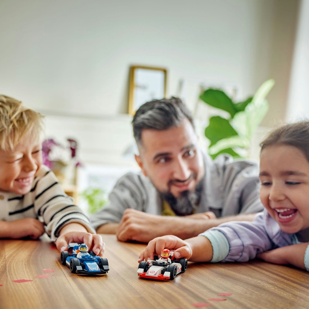 Конструктор LEGO City Автомобили для гонки F1® команд Williams Racing и Haas F1® 60464