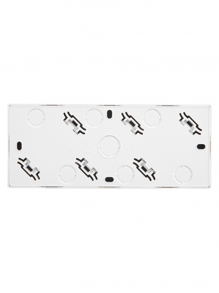 Розетка тройная бытовая с заземлением Lezard LETO IP20 белый 752-0200-127BUP