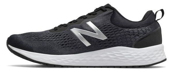 Кроссовки New Balance MARISLB3 р.9,5 черный