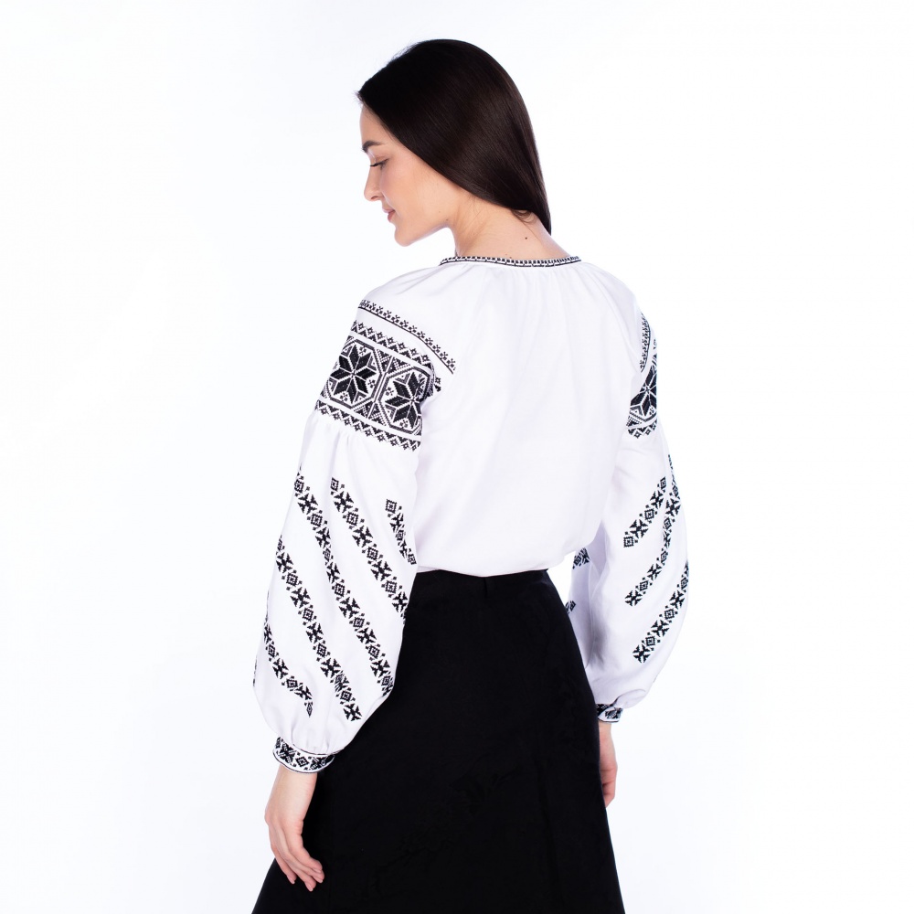 Блуза Едельвіка білий р. S 129-24/09