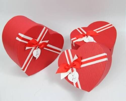 Коробка подарочная UFO Сердце 5039-011 23х26х13 см Red