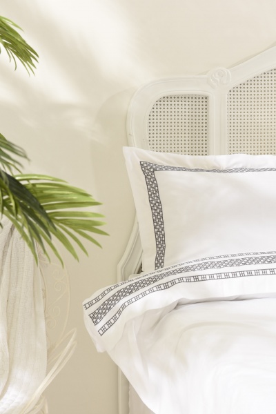 Комплект постільної білизни Veronica 2 білий із графітовим Gul Guler 