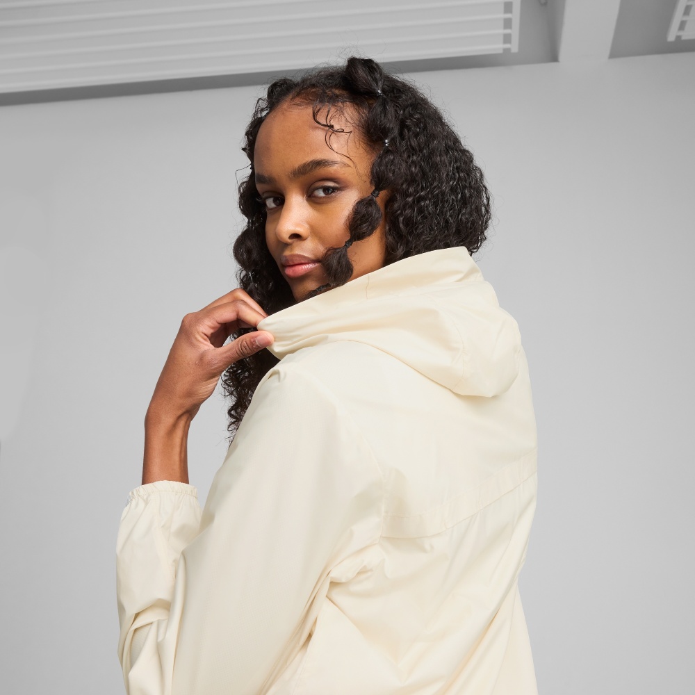 Вітрівка жіноча Puma Ess Regular Windbreaker 68513387 р.M бежева