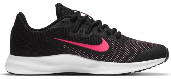 Кросівки Nike DOWNSHIFTER 9 AR4135-003 р.US 6Y чорний