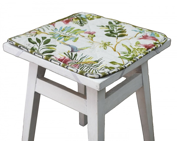 Чехол для стула Villa Цветы 35x35 см бежевый с рисунком Прованс