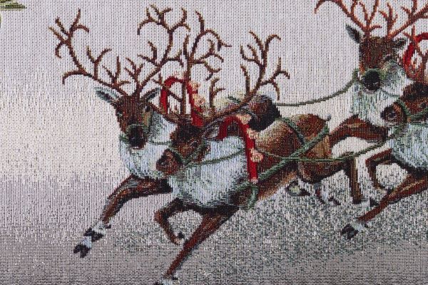 Скатерть гобеленовая новогодняя с люрексом 140x140 см разноцветный 