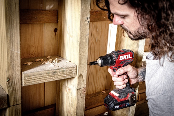 Шуруповерт акумуляторний SKIL Compact DD1E3065CA