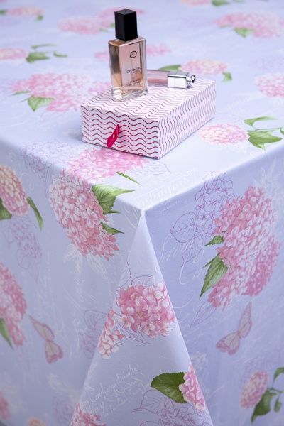 Скатертина Преміум 5738110а20 140x200 см білий із рожевим УкрСкат 
