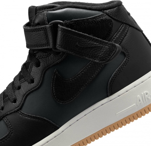 Кроссовки Nike AIR FORCE 1 DV7585-001 р.45 черный