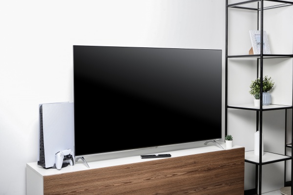 Телевізор Ergo 55GUS8555