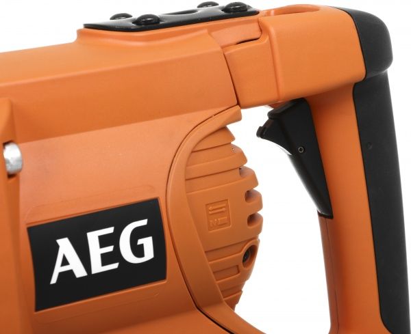 Отбойный молоток AEG 4935412418 PM10E