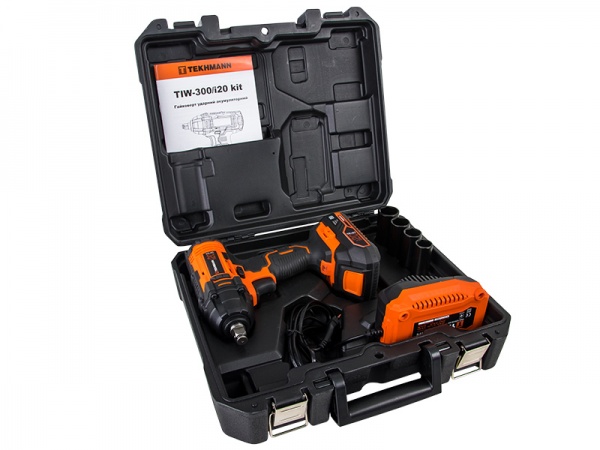 Гайковерт ударний акумуляторний Tekhmann TIW-300/I20 KIT 848398
