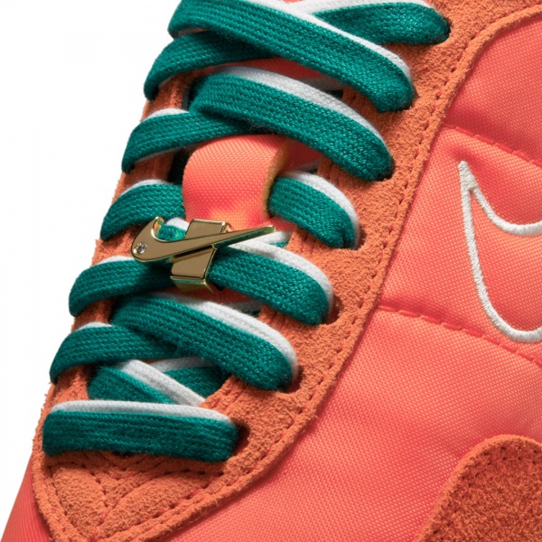 Кроссовки Nike WAFFLE TRAINER 2 DH4390-800 р.US 8 оранжевый