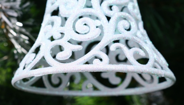 Украшение новогоднее Колокольчик ажурный d 10 см голубой