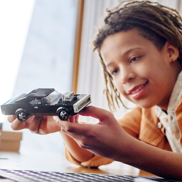 Конструктор LEGO Speed Champions Fast & Furious 1970 Dodge Charger R/T 76912