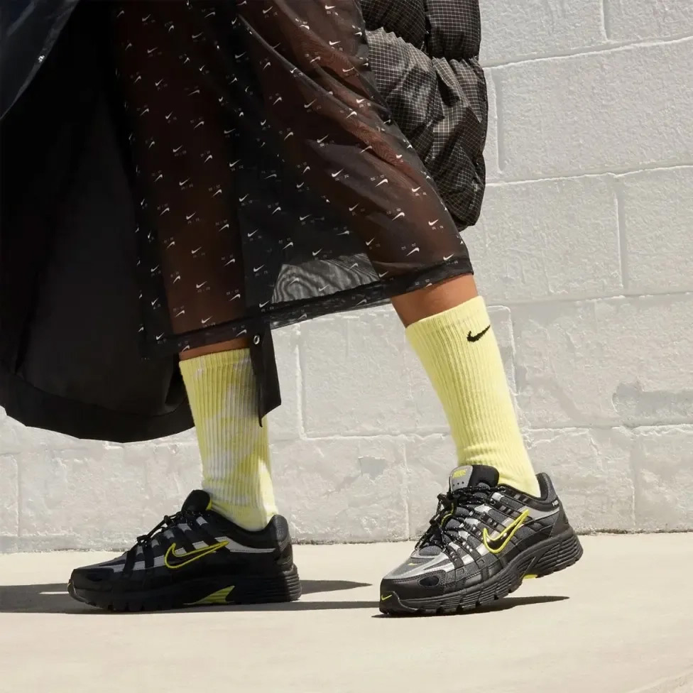 Кросівки чоловічі демісезонні Nike WMNS P-6000 FV0943-001 р.44,5 чорні