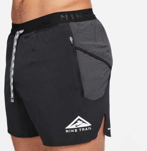 Шорти Nike M NK DF SECONDSUNRISE 5BF SHRT DV9311-010 р. S чорний