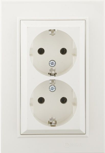 Розетка подвійна із заземленням Makel Karea без шторок без кришки слонова кістка
