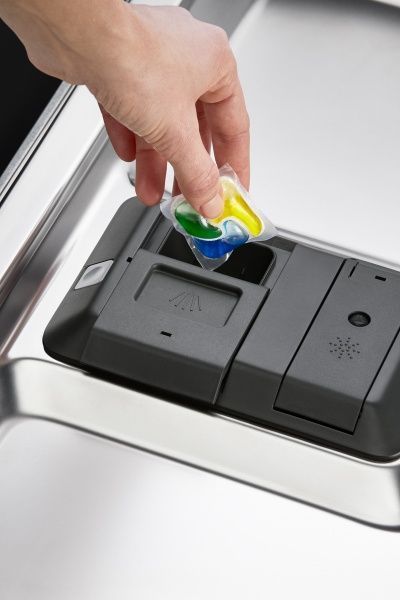 Вбудовувана посудомийна машина Electrolux EEC987300L