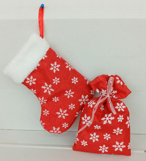 Чобіток декоративний червоний в сніжинку 28 см 125223 