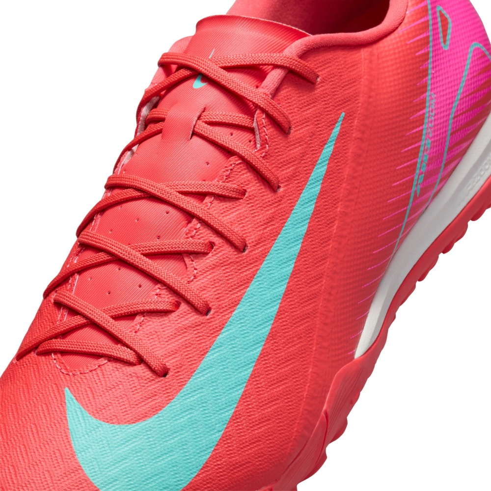 Сороконожки Nike Mercurial Vapor 16 Academy FQ8449-800 р.44 розовый