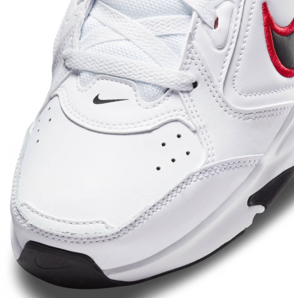 Кросівки Nike DEFYALLDAY DJ1196-101 р.US 10,5 білий
