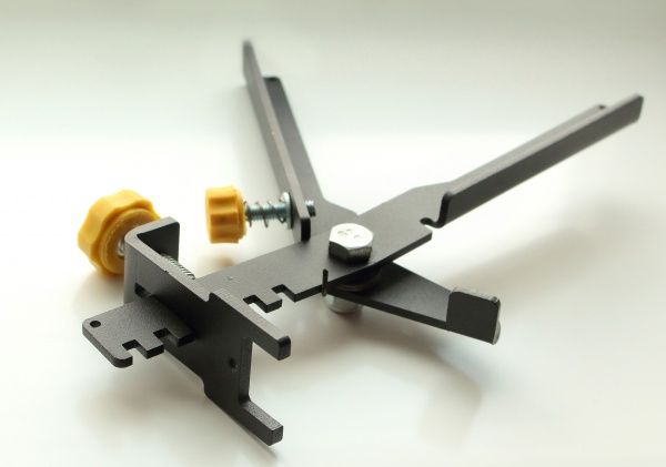 Система выравнивания плитки Т-Нова инструмент универсальный 1/3