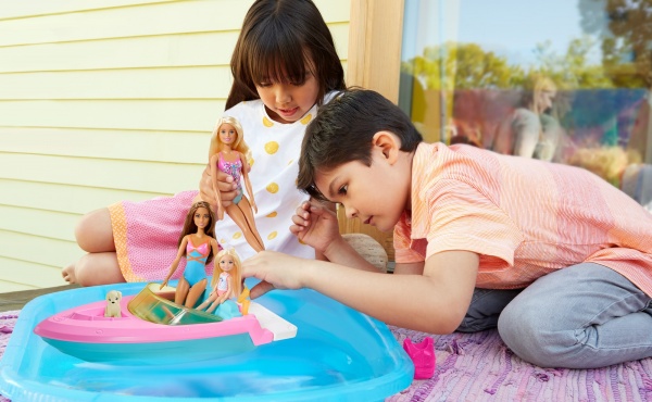 Игровой набор Mattel Катер Barbie GRG29