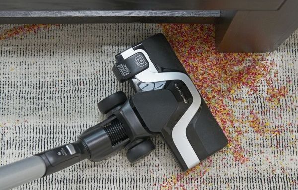 Пылесос Rowenta Silence Force 4A+ RO7793EA red 