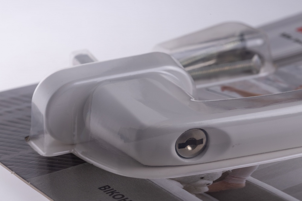 Ручка кнопка-ключ белая Ral 9016 WH 038/37 Antey