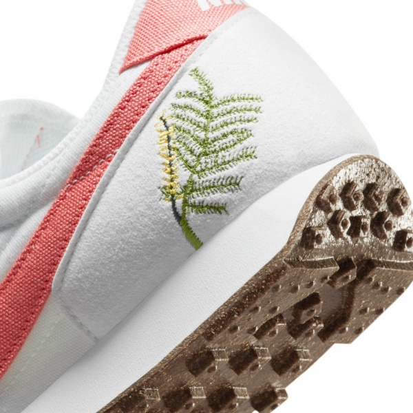 Кросівки Nike W DBREAK SE DJ1299-100 р.US 7 білий