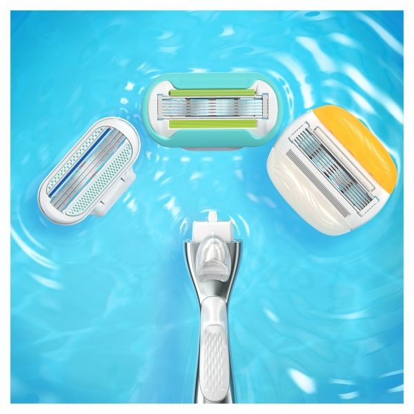 Подарочный набор для женщин Gillette Venus Extra Smooth Platinum бритва + 2 кассеты + дорожный футляр