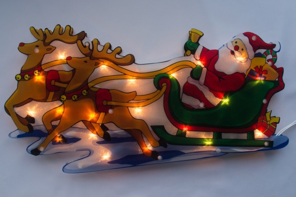 Декорація новорічна Девілон Дід Мороз на санях с 2 оленями 44,5х24 см 640065 