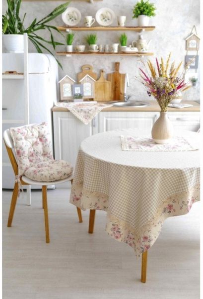 Скатерть Bella Серая клеточка с кантом Розы 134x180 см Прованс 
