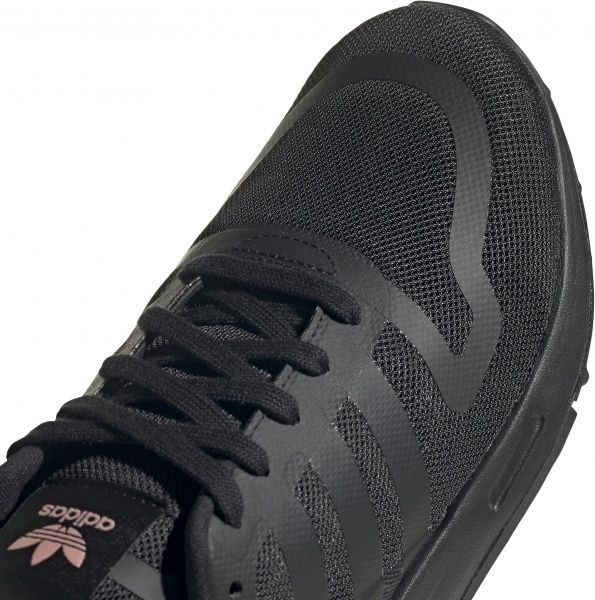 Кроссовки Adidas SMOOTH RUNNER W FZ3453 р.UK 3,5 черный