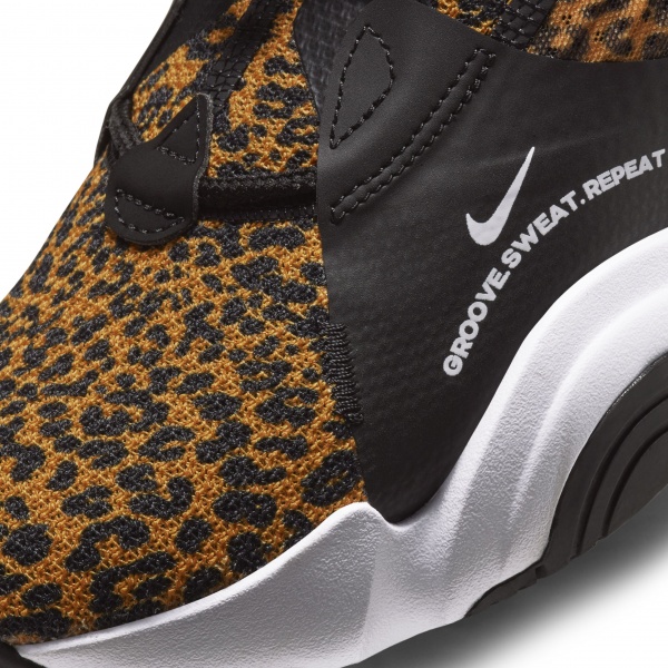 Кроссовки Nike WMNS NIKE SUPERREP GROOVE CT1248-107 р.US 7 коричневый