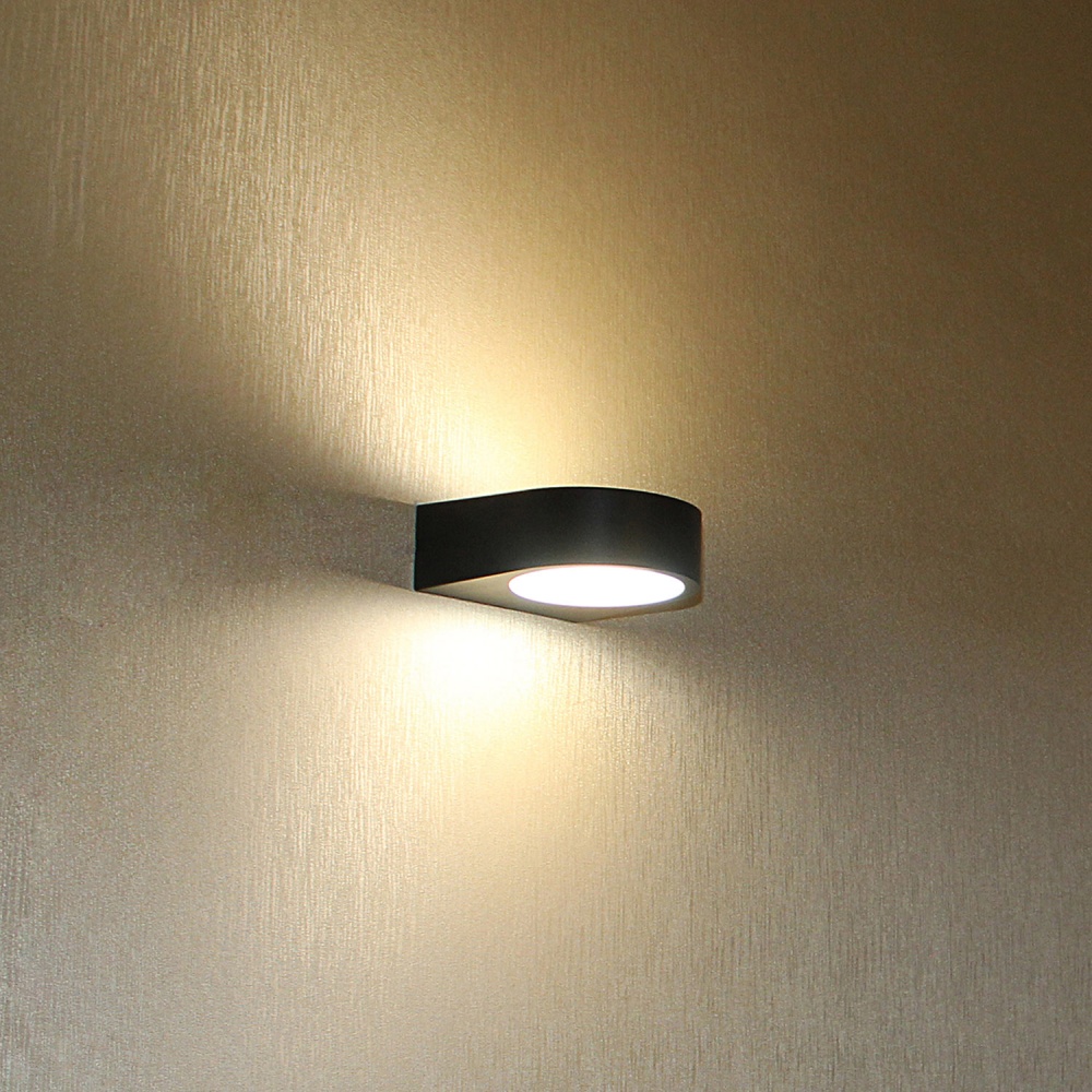 Светильник уличный настенный Maxus 15 Вт матовый черный 1-MWL-15W-BG