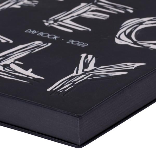 Щоденник недатований чорний YES Perfectly A5 2022