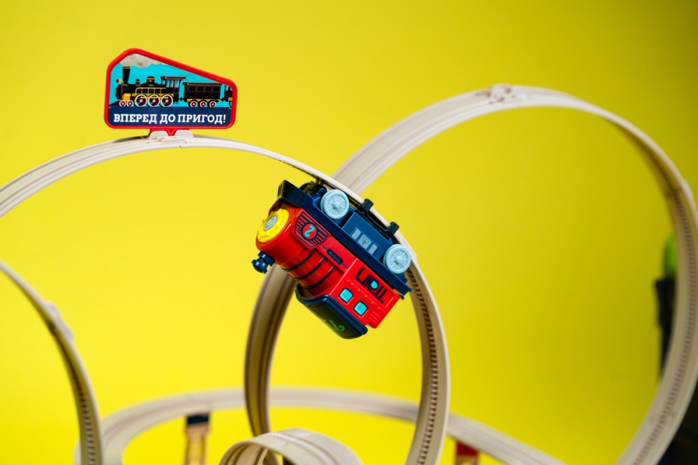 Железная дорога трюковая OTAMANKO Храбрый паровозик 532.02.30