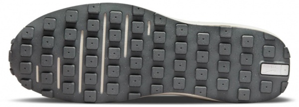 Кроссовки Nike NIKE WAFFLE ONE SE DO9782-001 р.42 красный