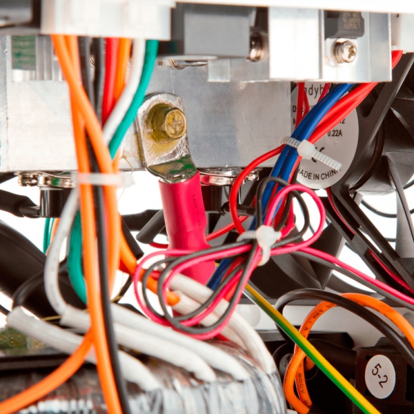 Источник бесперебойного питания (ИБП) LogicPower LPY- PSW-800VA+ (560Вт)