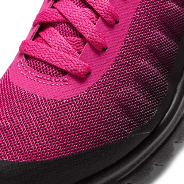 Кросівки Nike AIR MAX INVIGOR CZ4193-002 р.US 4Y рожевий