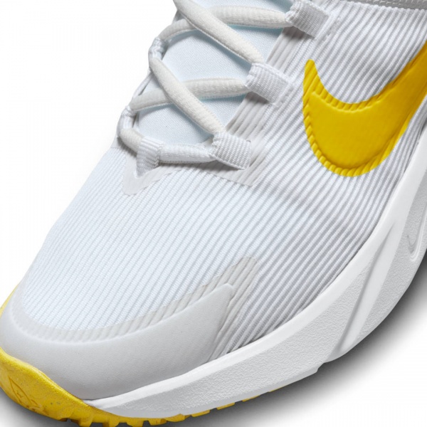 Кроссовки Nike NIKE STAR RUNNER 4 NN (GS) DX7615-101 р.37,5 белый