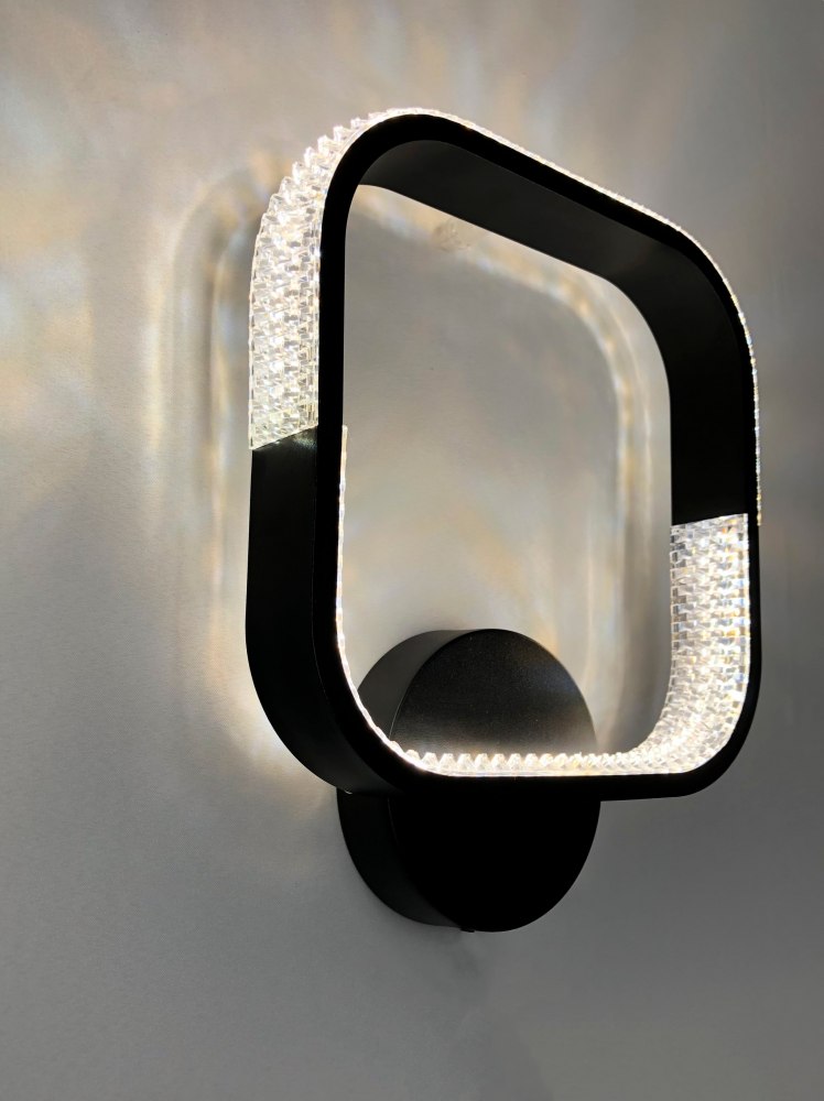 Бра Luminaria 1x22 Вт без цоколя чорний AKRILIKA SQUARE 22W 1S BLACK