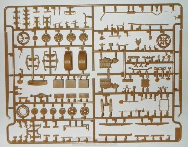 Сборная модель ICM немецкий легкий грузовой автомобиль второй мировой войны Typ 2,5-32 (4823044402892) 1:35